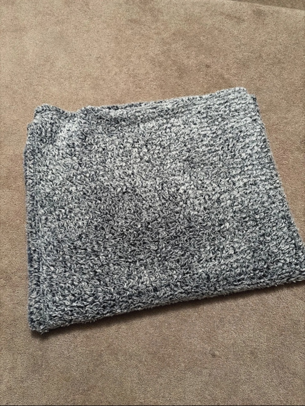 Cozy Speckled Blanket - Gray/White
